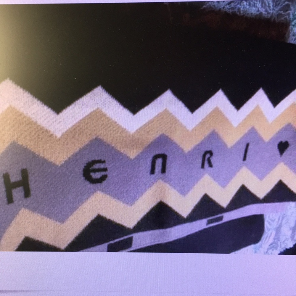 Henri Bendel woven printed scarf wrap. Long thick